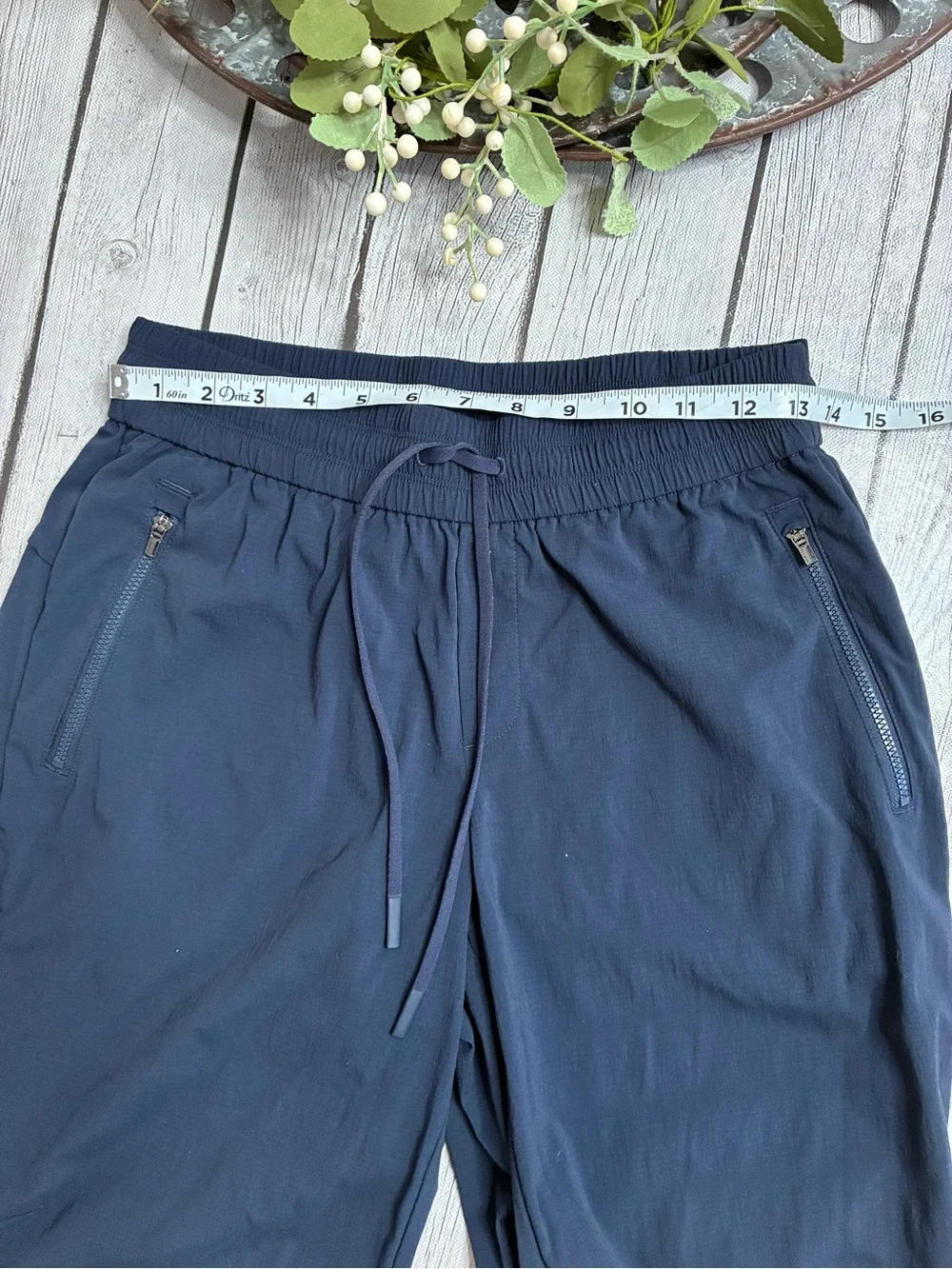 Athleta‎ Trekkie Relaxed Mid Rise Jogger